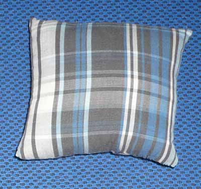pincushion ca 8 x 8,5 cm blue-grey